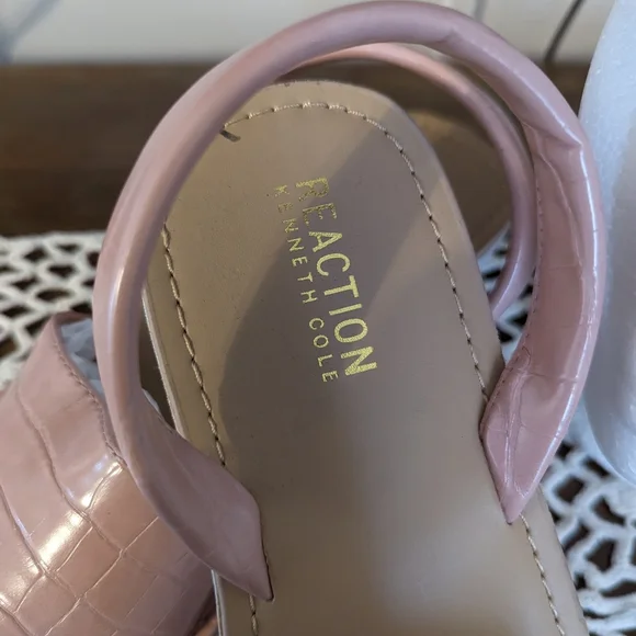 Kenneth Cole Reaction Sandals - Picture 5 of 5